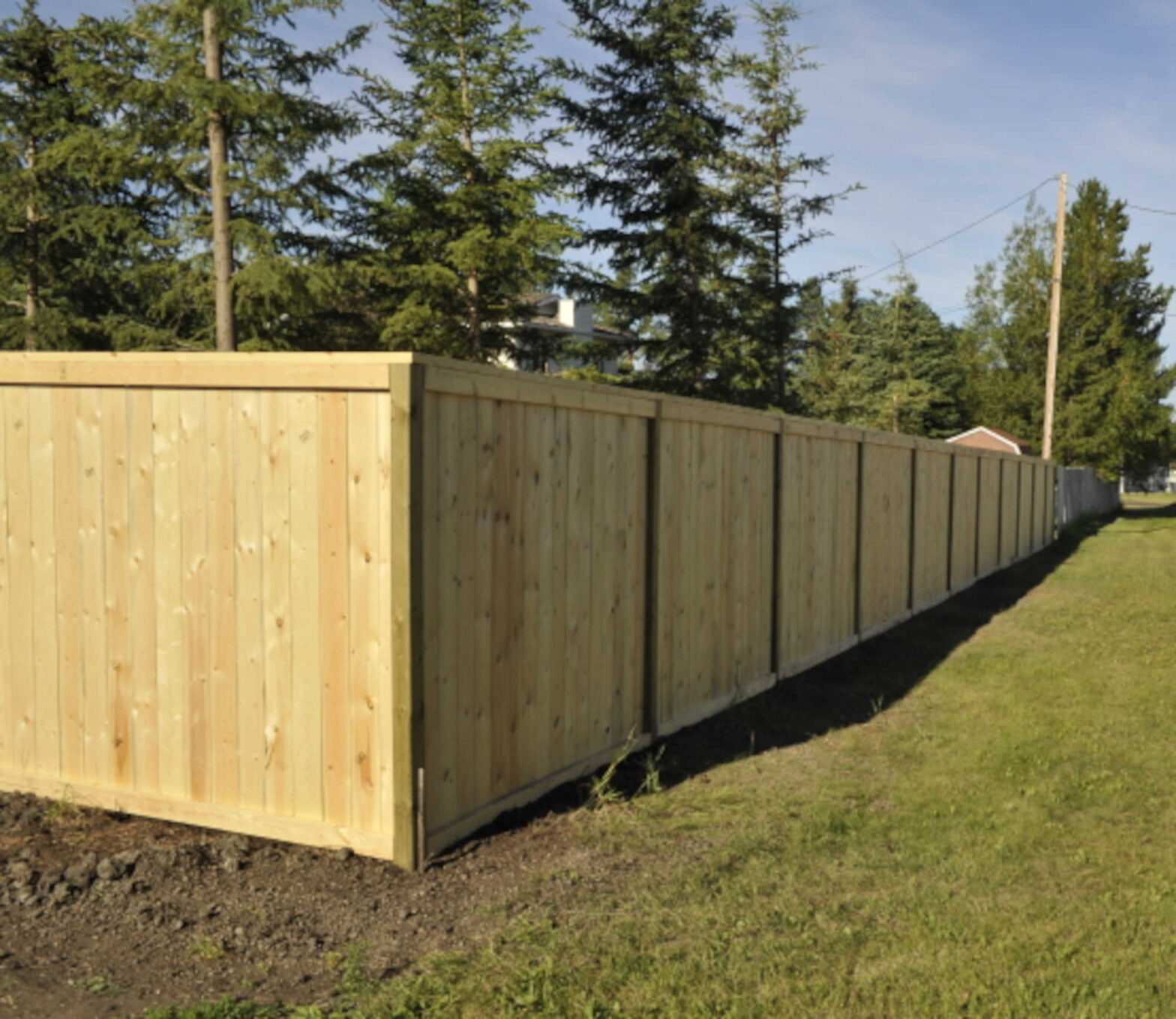 Reno Boss: A General Building Contractor with straight fences. This fence as it appeared in 2010.